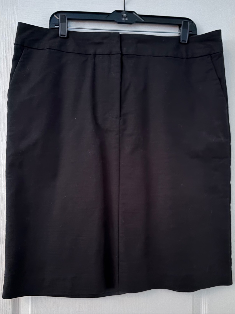 Isaac Mizrahi Size 18 Black Strait Skirt